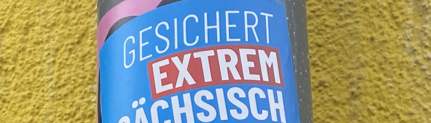 Foto von Aufkleber „Gesichert extrem sächsich - AfD“